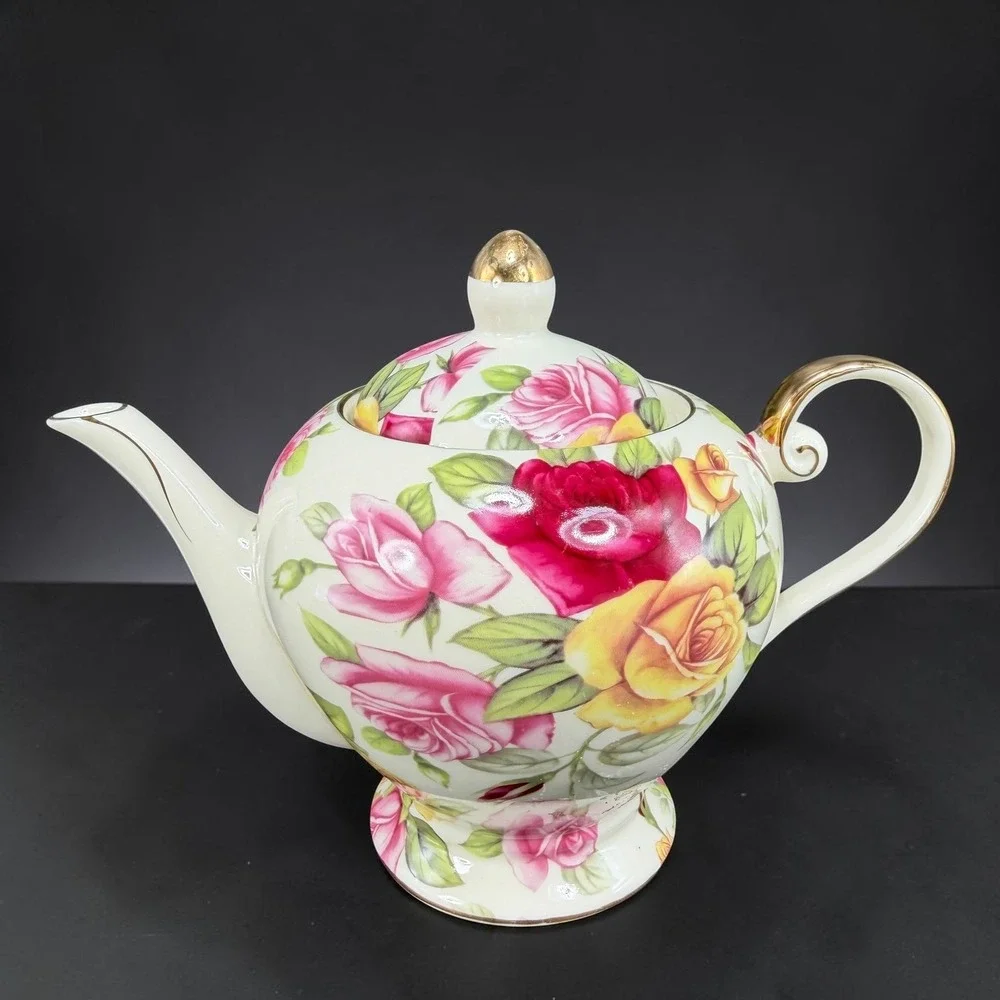 Royal Elfleda Country Rose Teapot Allison LL Fine Porcelain Floral Gold Trim 9in